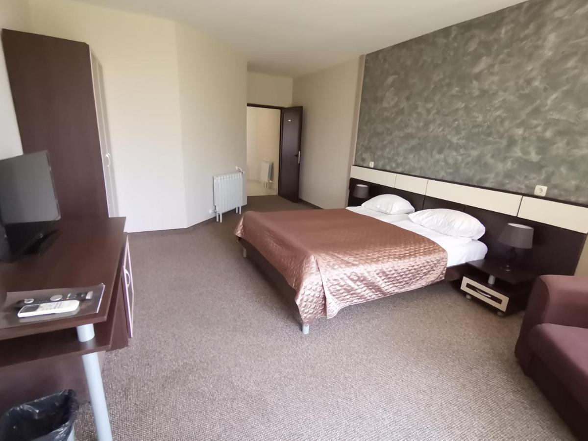 Park Hotel Arbanassi Εξωτερικό φωτογραφία